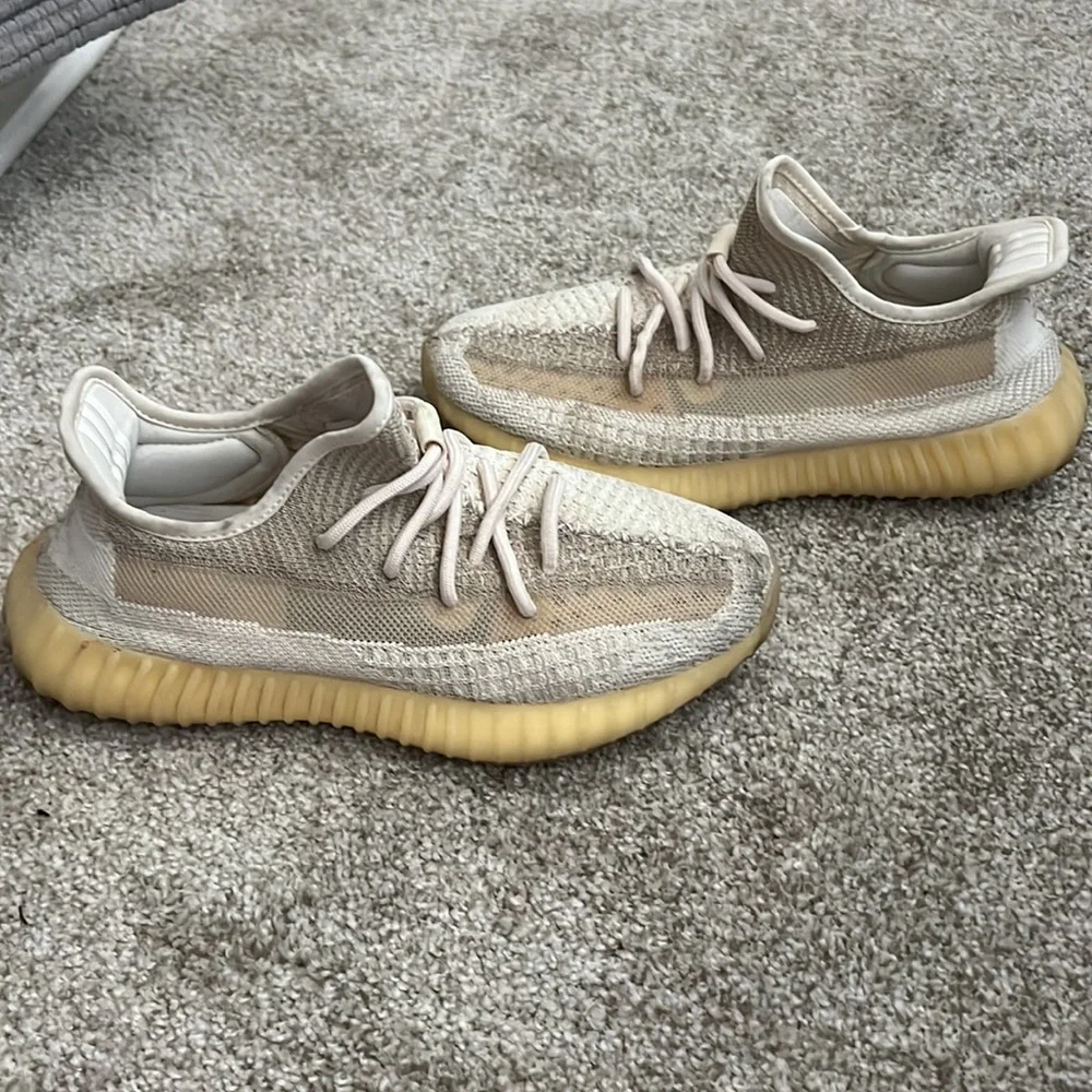 Yeezy size 7 - Picture 2 of 3